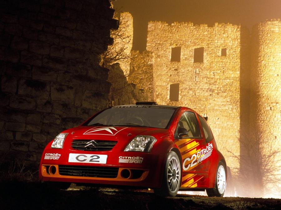  Citroen C2 Sport Concept 2003 года  (фото 8 из 45)